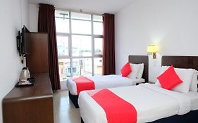 Oyo 619 Grand City Hotel 2